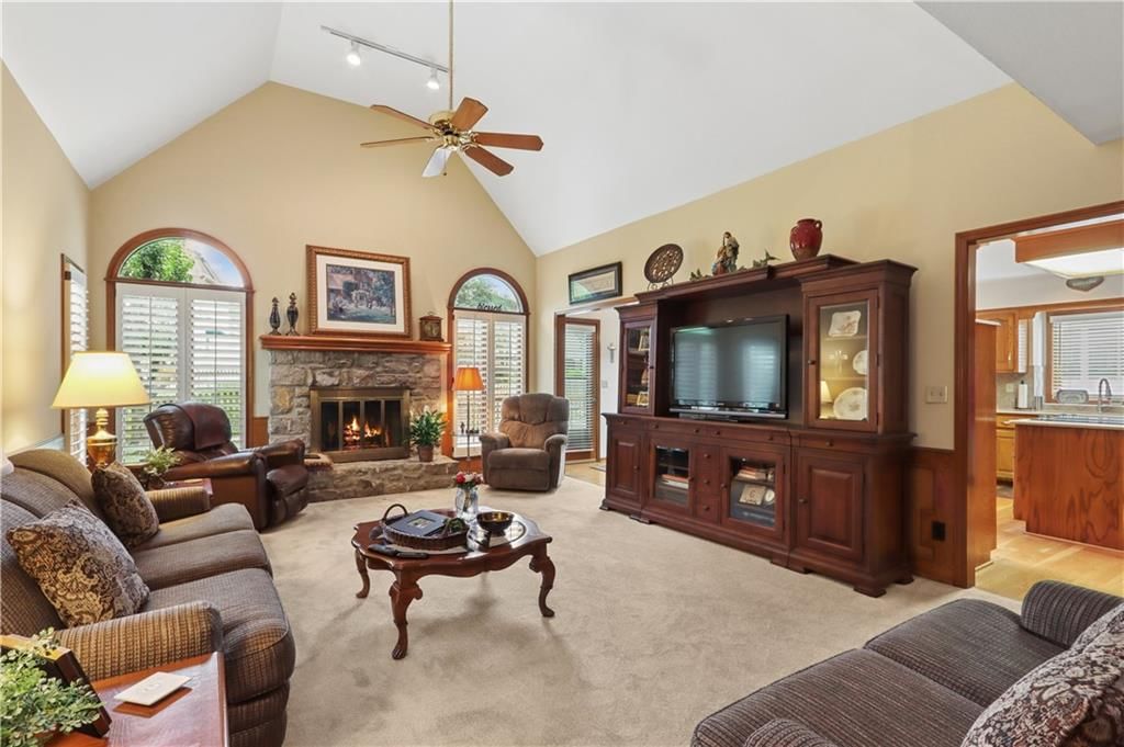 12404 Horton Street — photo 3