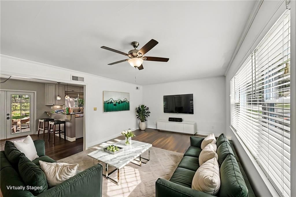 7540 Rainbow Drive — photo 4