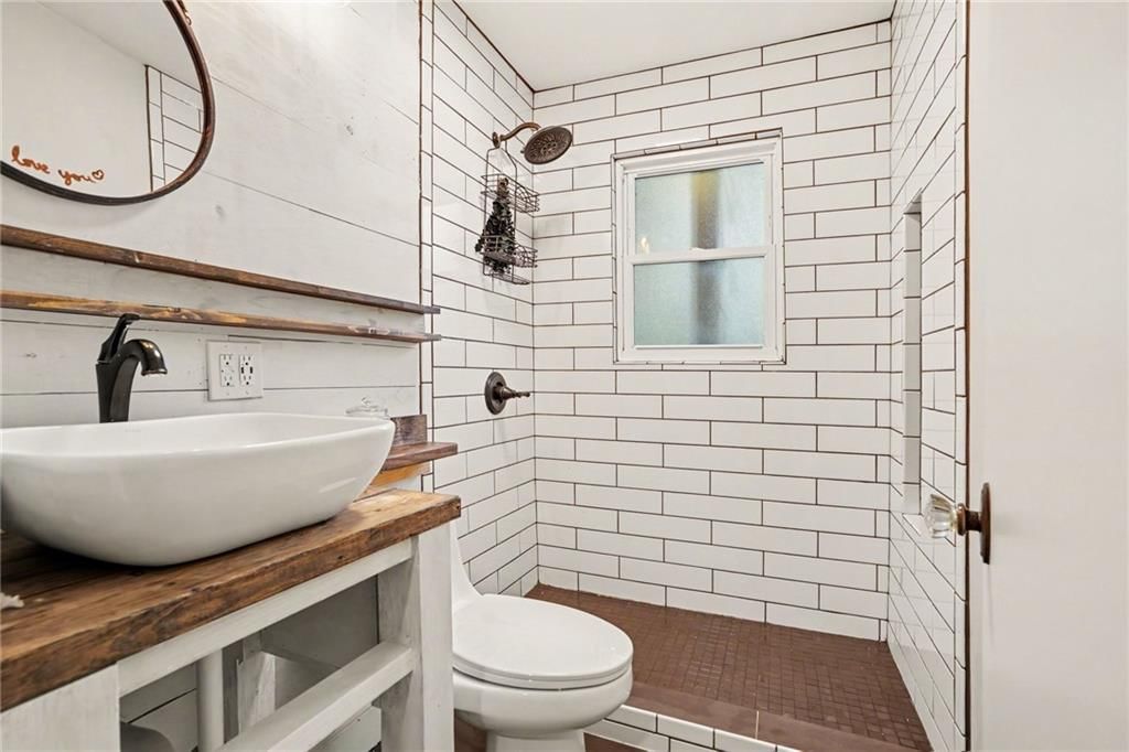 7540 Rainbow Drive — photo 10