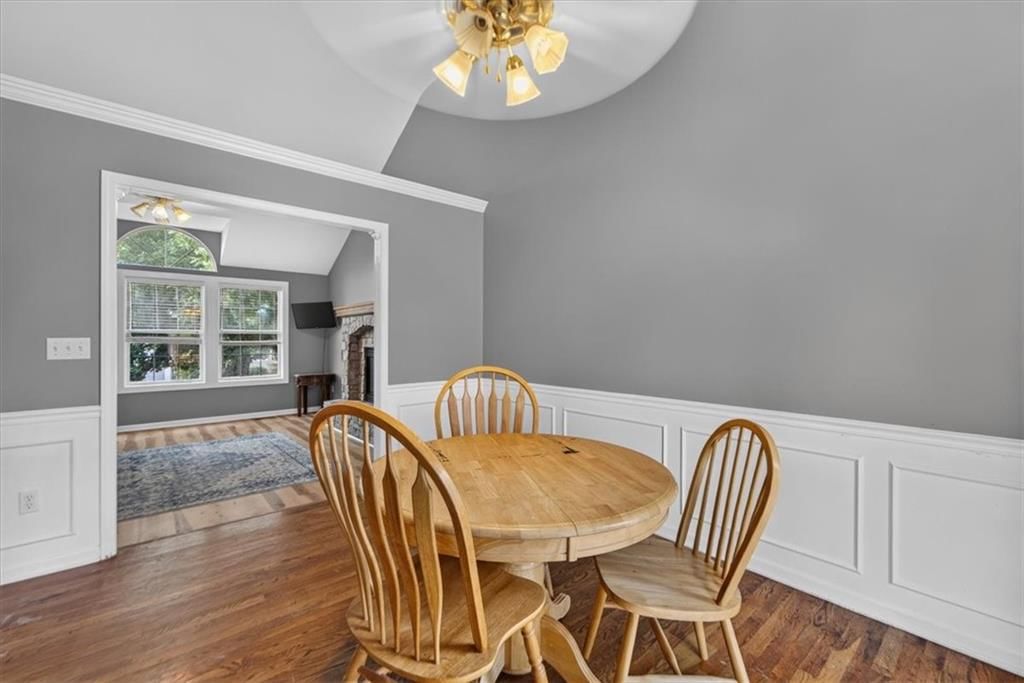 524 NE Topaz Drive — photo 14
