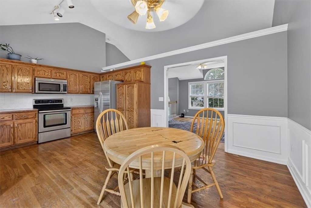 524 NE Topaz Drive — photo 15