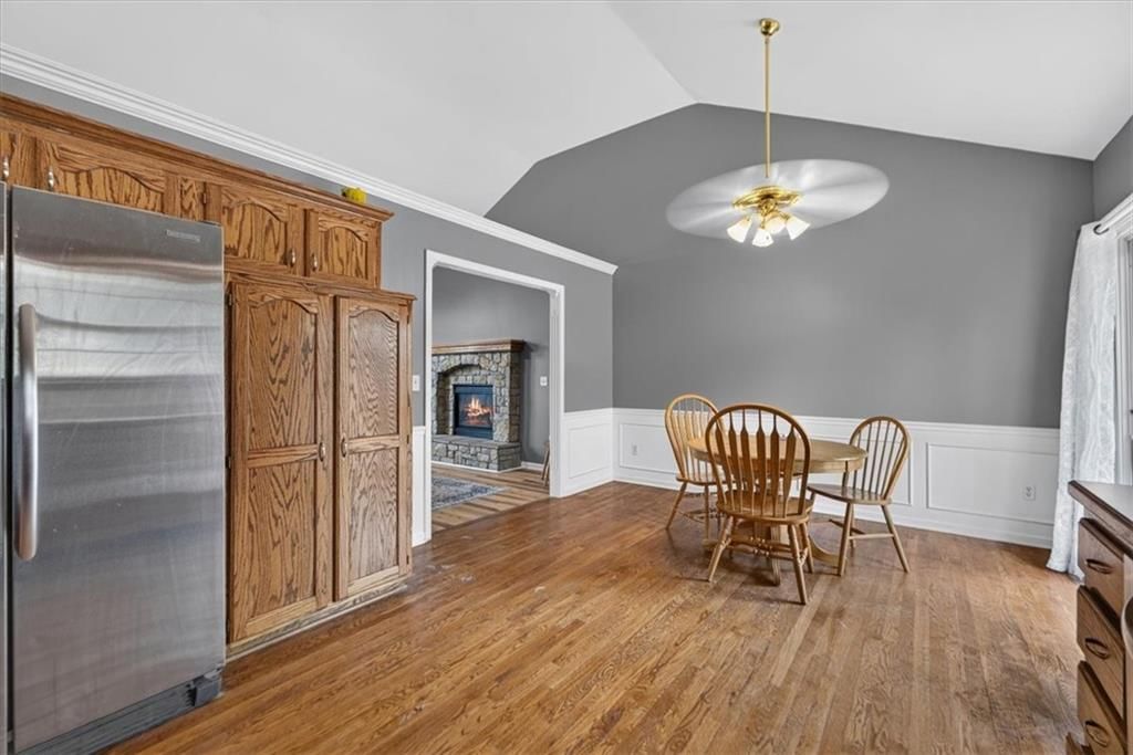 524 NE Topaz Drive — photo 20