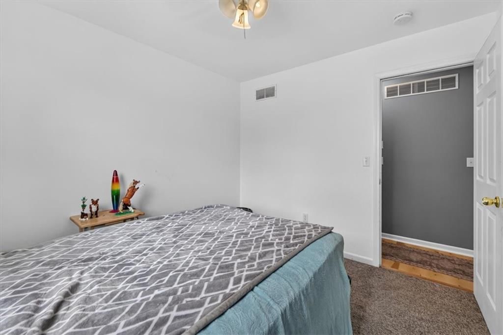 524 NE Topaz Drive — photo 30