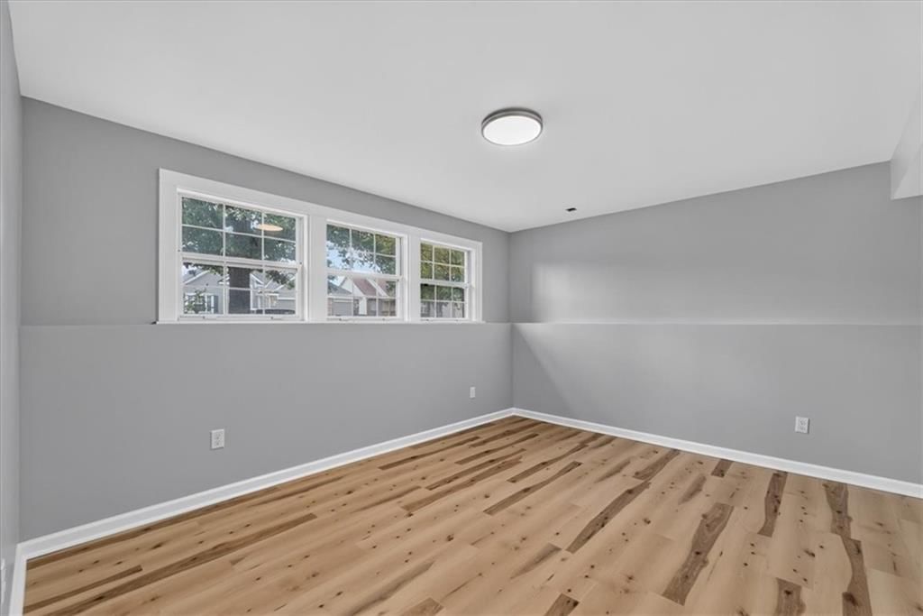 524 NE Topaz Drive — photo 31