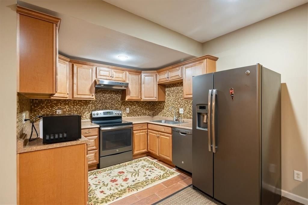14672 Garnett Street — photo 45