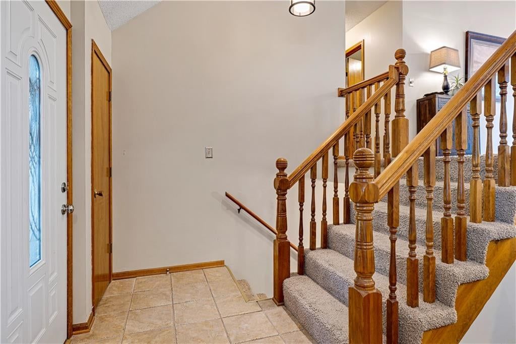 8031 W 149th Terrace — photo 3