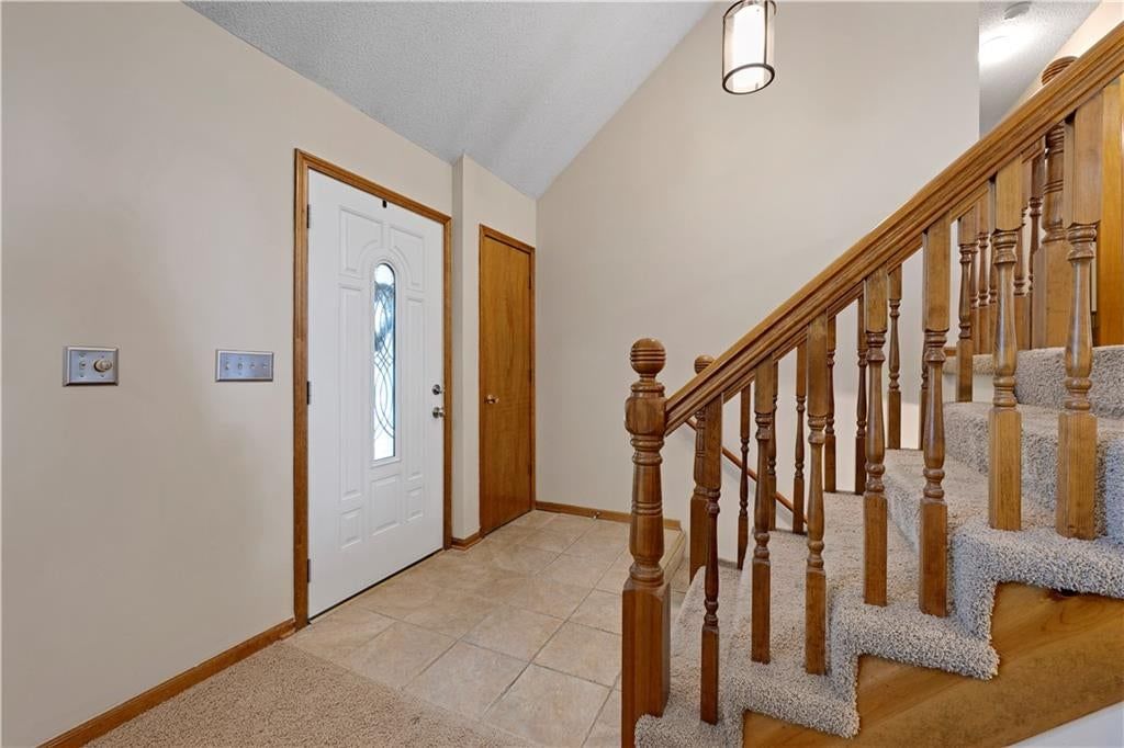 8031 W 149th Terrace — photo 4