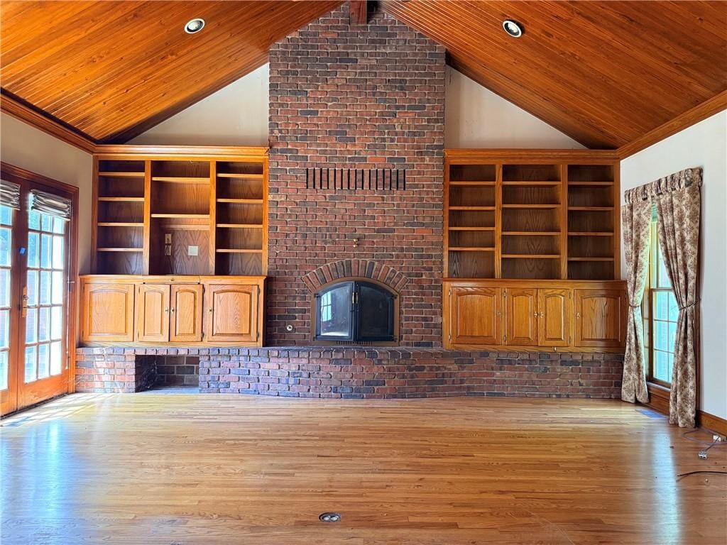 735 Sunset Drive — photo 3