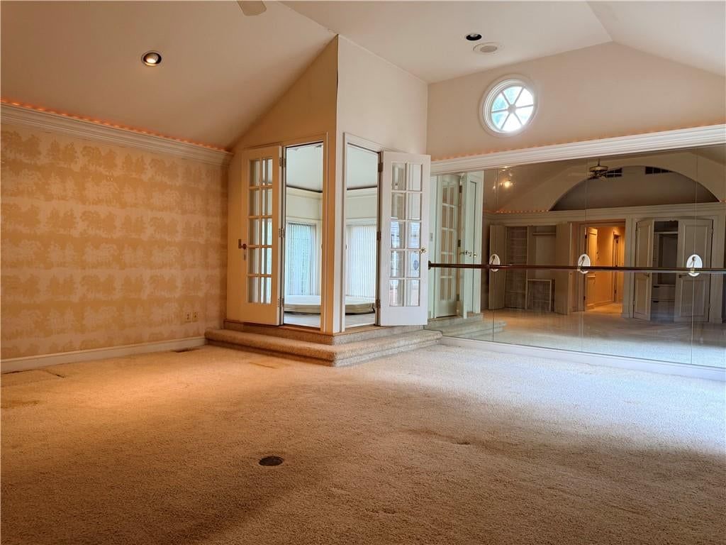 735 Sunset Drive — photo 4