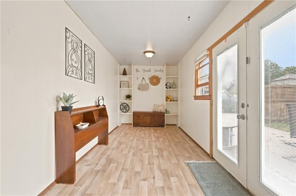 211 W 11th Street — photo 13