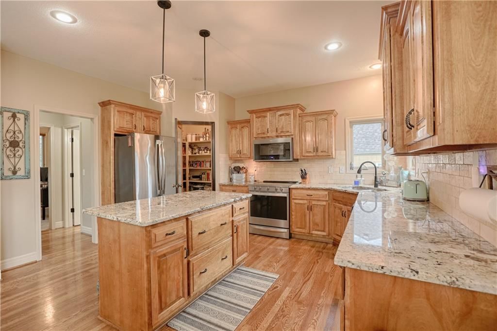2297 W Cothrell Street — photo 10