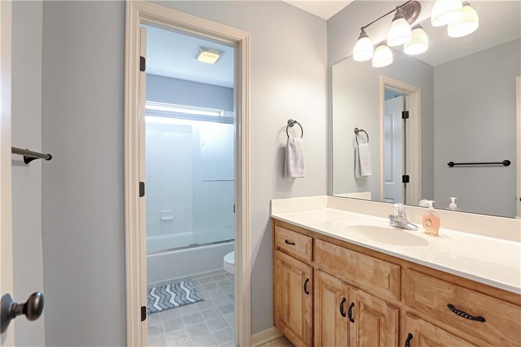 2297 W Cothrell Street — photo 29