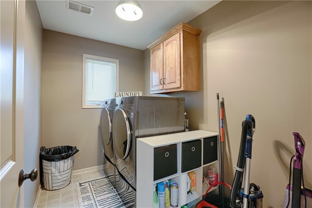 2297 W Cothrell Street — photo 32