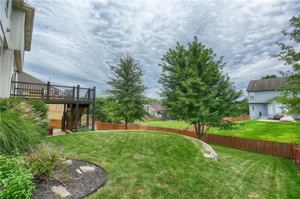 2297 W Cothrell Street — photo 41