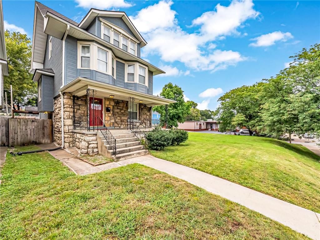 2606 CAMPBELL Street — photo 2