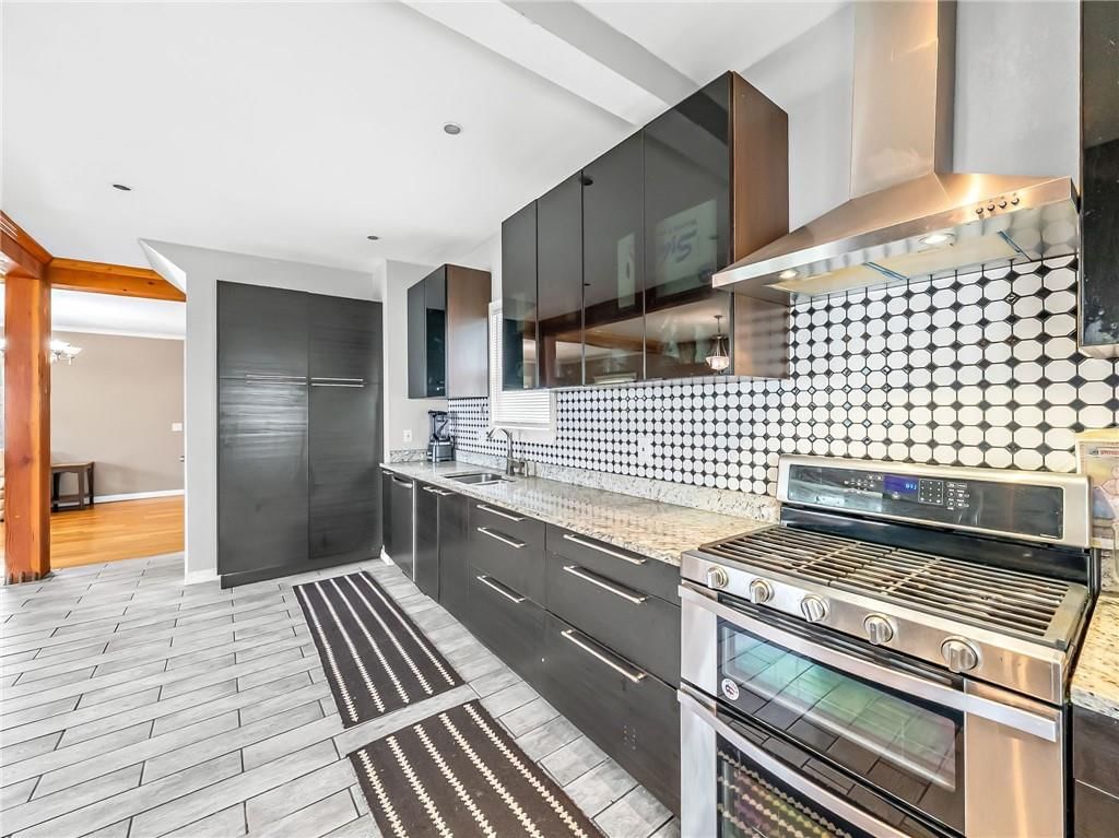 2606 CAMPBELL Street — photo 12