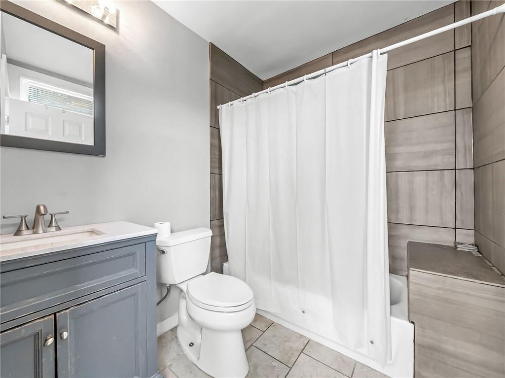 2606 CAMPBELL Street — photo 14