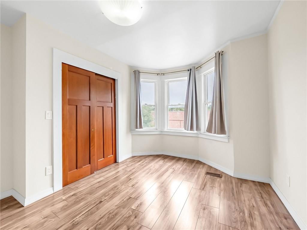 2606 CAMPBELL Street — photo 17
