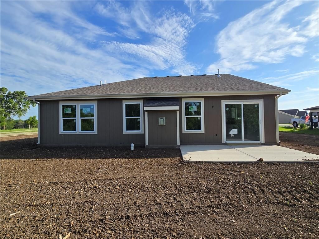 1602 Bluestem Drive — photo 3