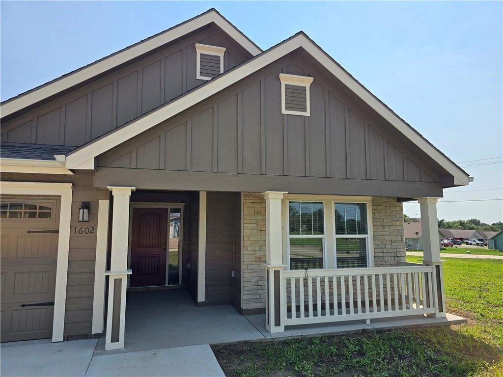 1602 Bluestem Drive — photo 6