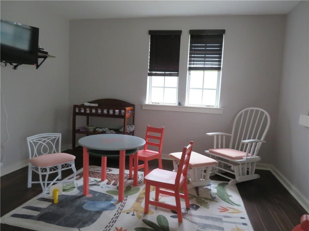 302 E Peoria Street — photo 7