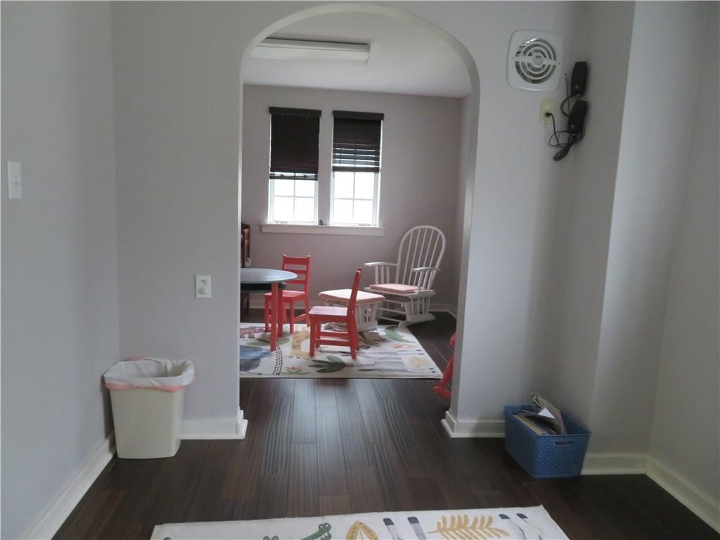 302 E Peoria Street — photo 8