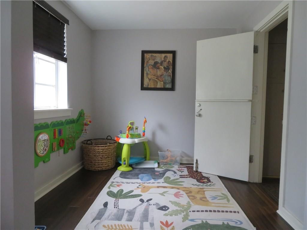 302 E Peoria Street — photo 9