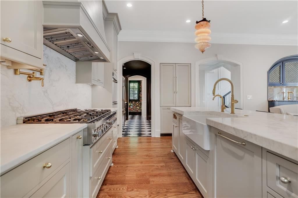 6748 Fontana Street — photo 17