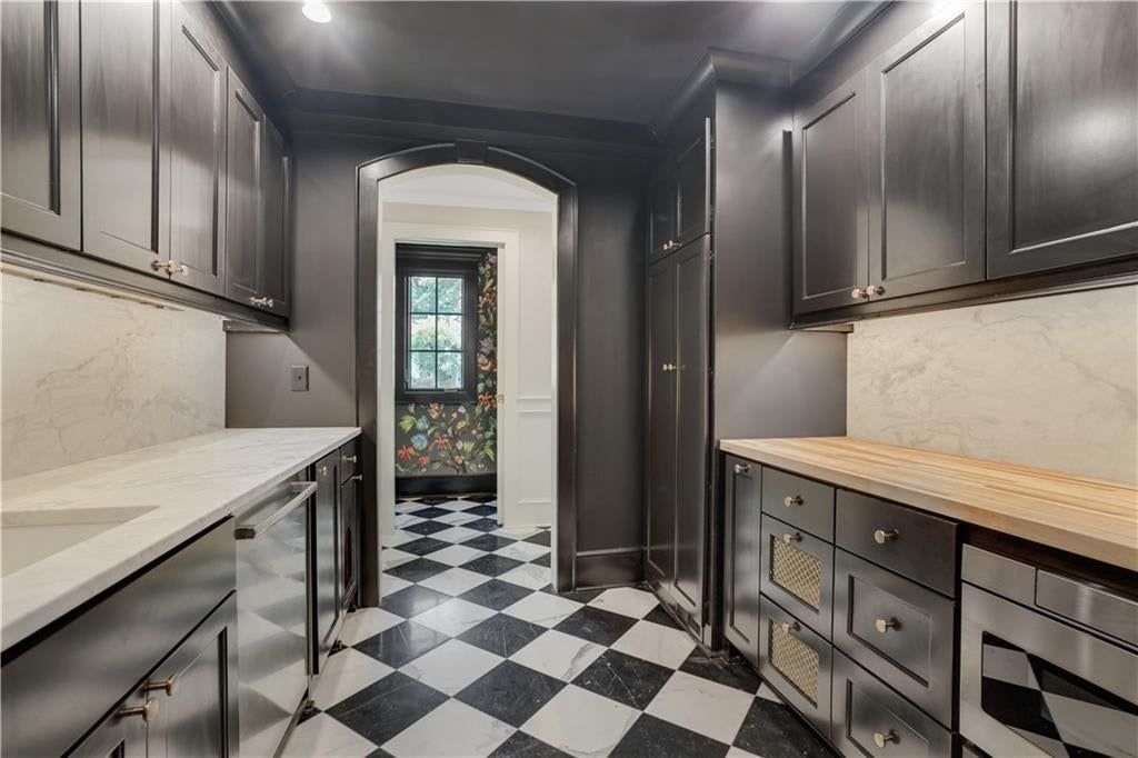 6748 Fontana Street — photo 19
