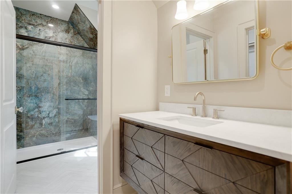 6748 Fontana Street — photo 28