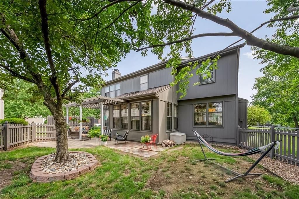 7901 W 152 Terrace — photo 34