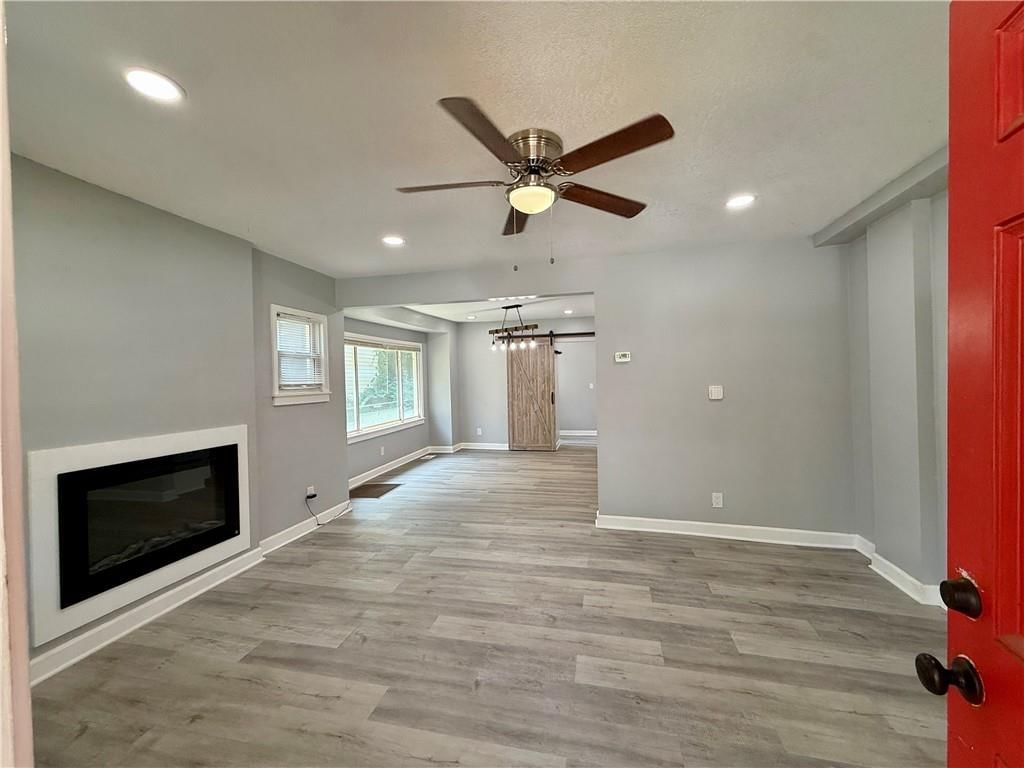 2809 E 39th Street — photo 9
