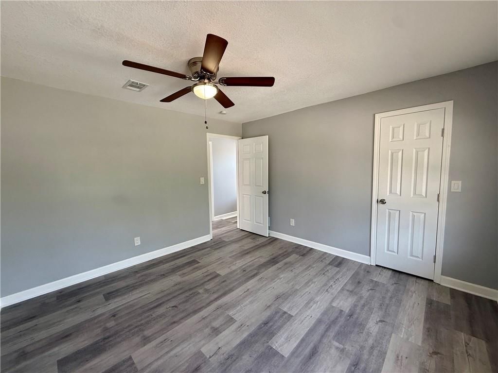 2809 E 39th Street — photo 27