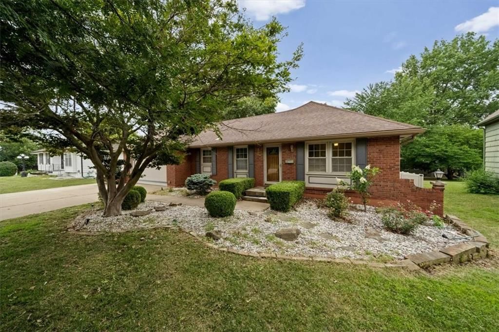 3826 S Summit Ridge Drive — photo 5