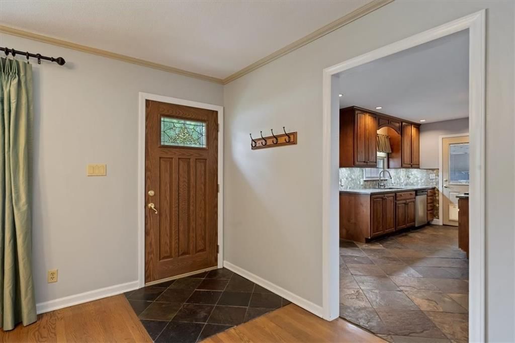 3826 S Summit Ridge Drive — photo 9