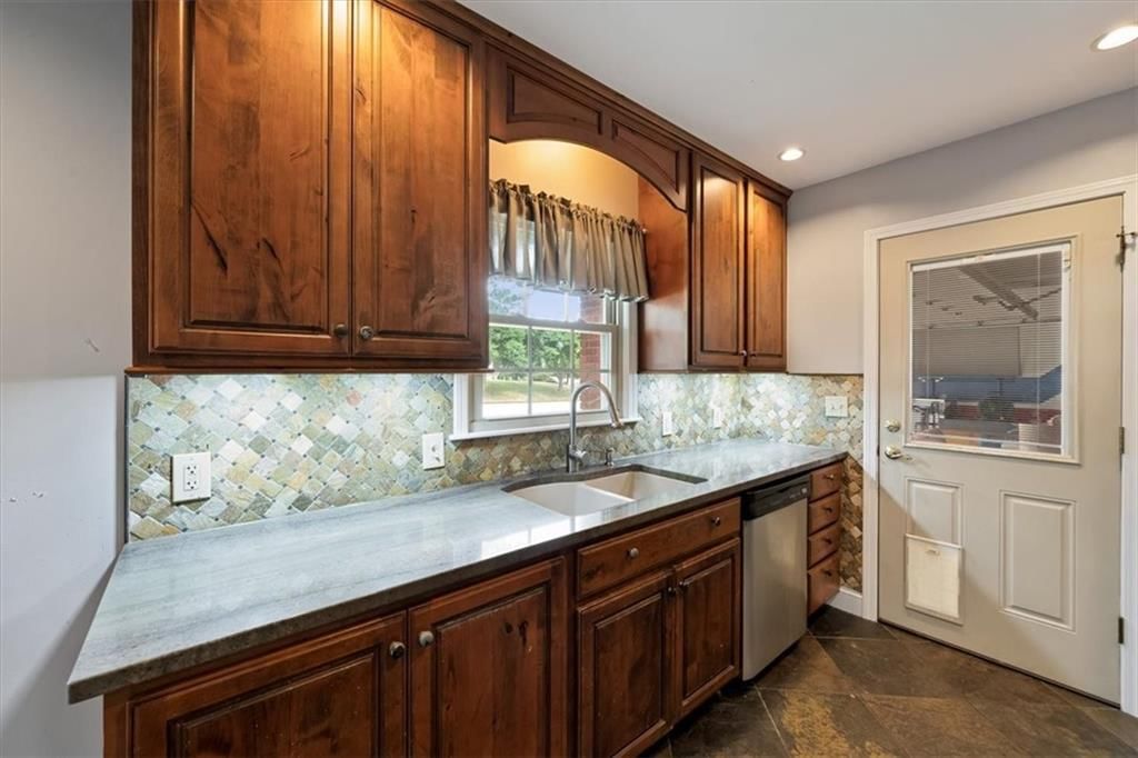3826 S Summit Ridge Drive — photo 13