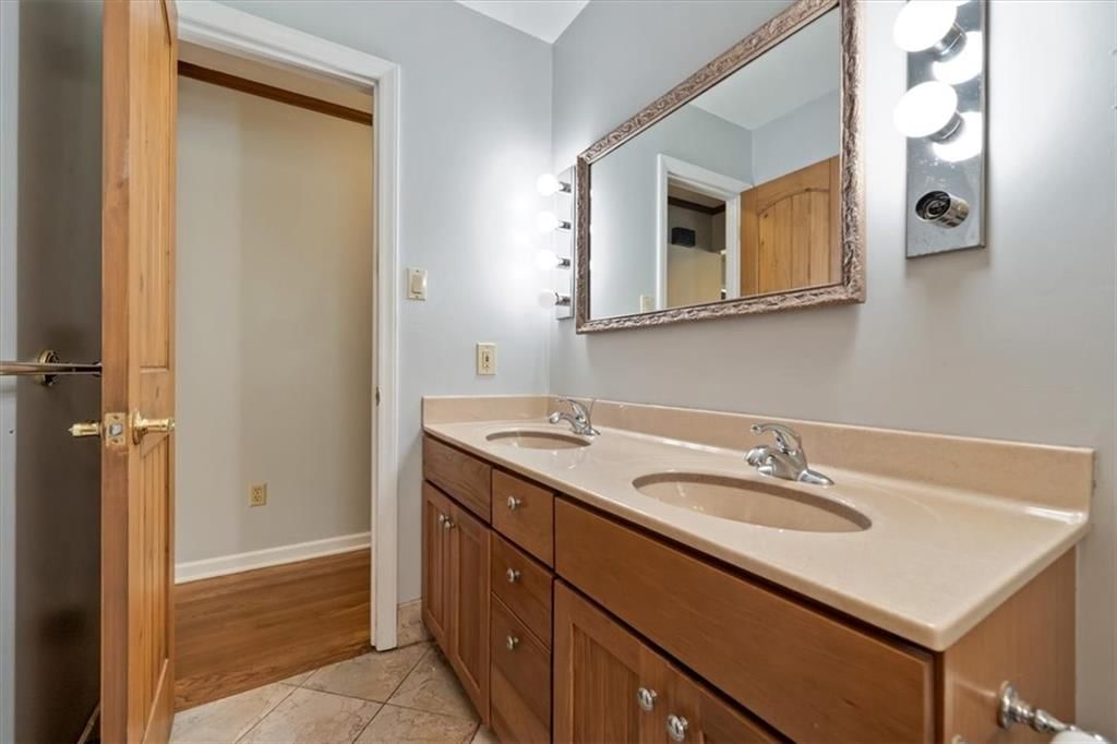 3826 S Summit Ridge Drive — photo 22
