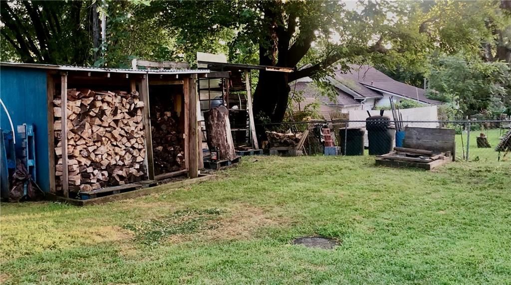 534 S Huttig Avenue — photo 7
