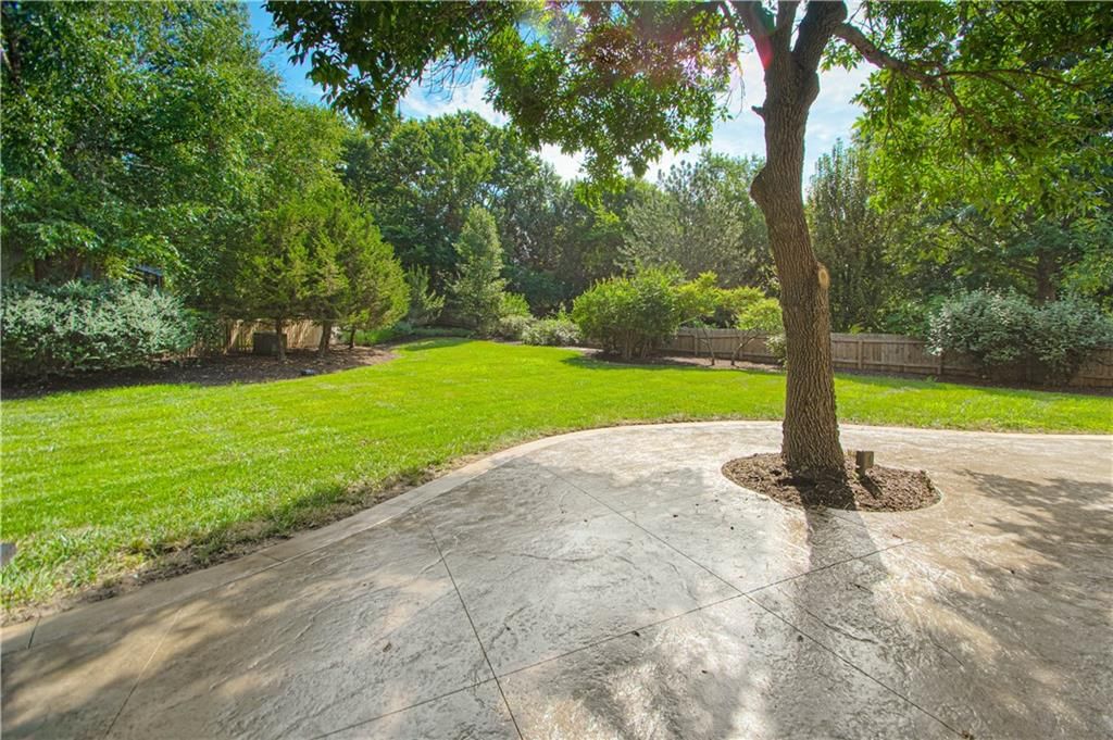 22306 W 51st Terrace — photo 8