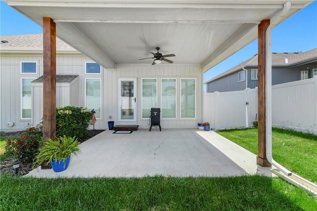 1810 NW Madi Court — photo 23