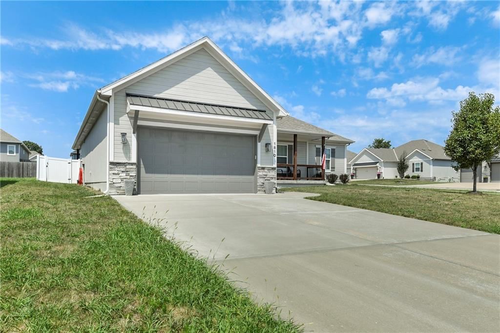 1810 NW Madi Court — photo 27
