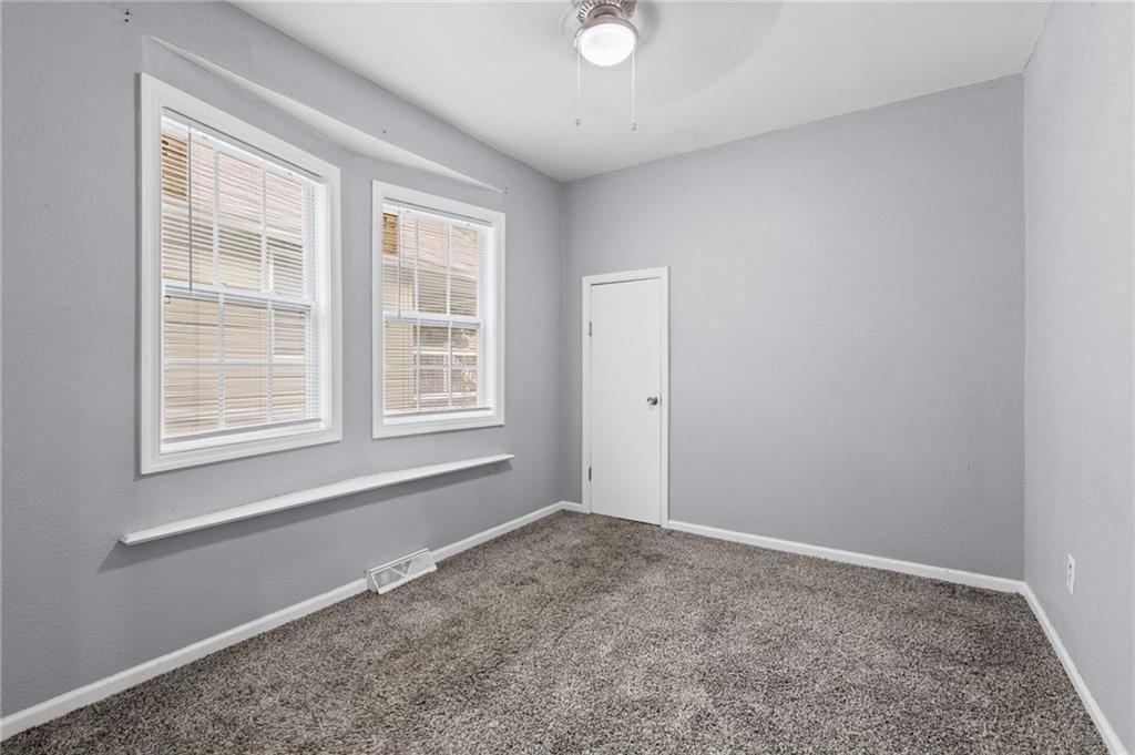 5508 Paloma Avenue — photo 7