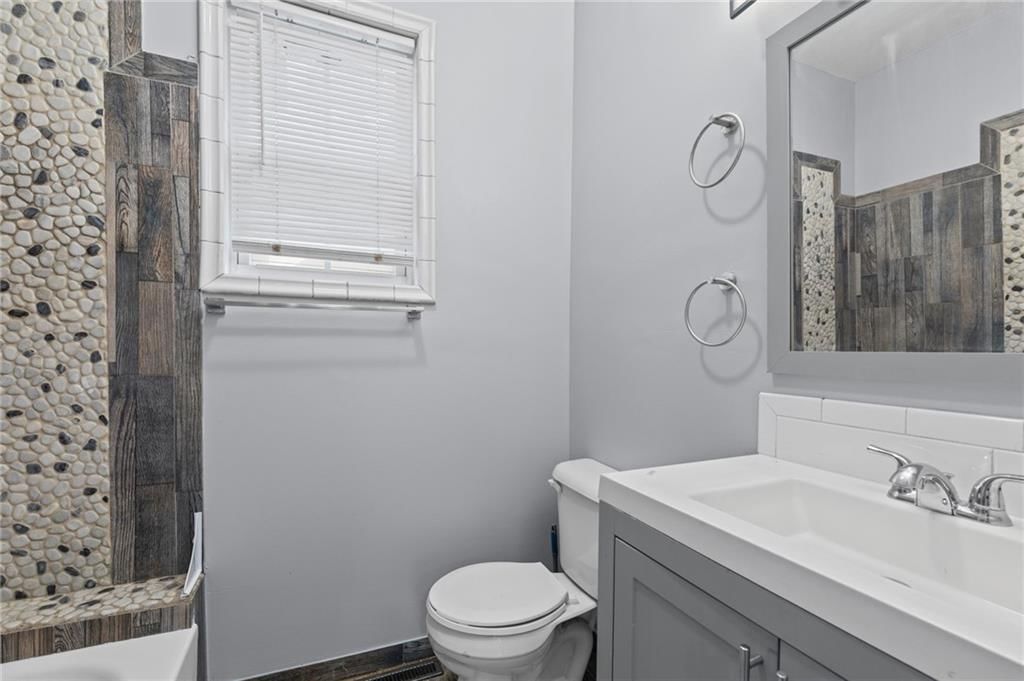 5508 Paloma Avenue — photo 8