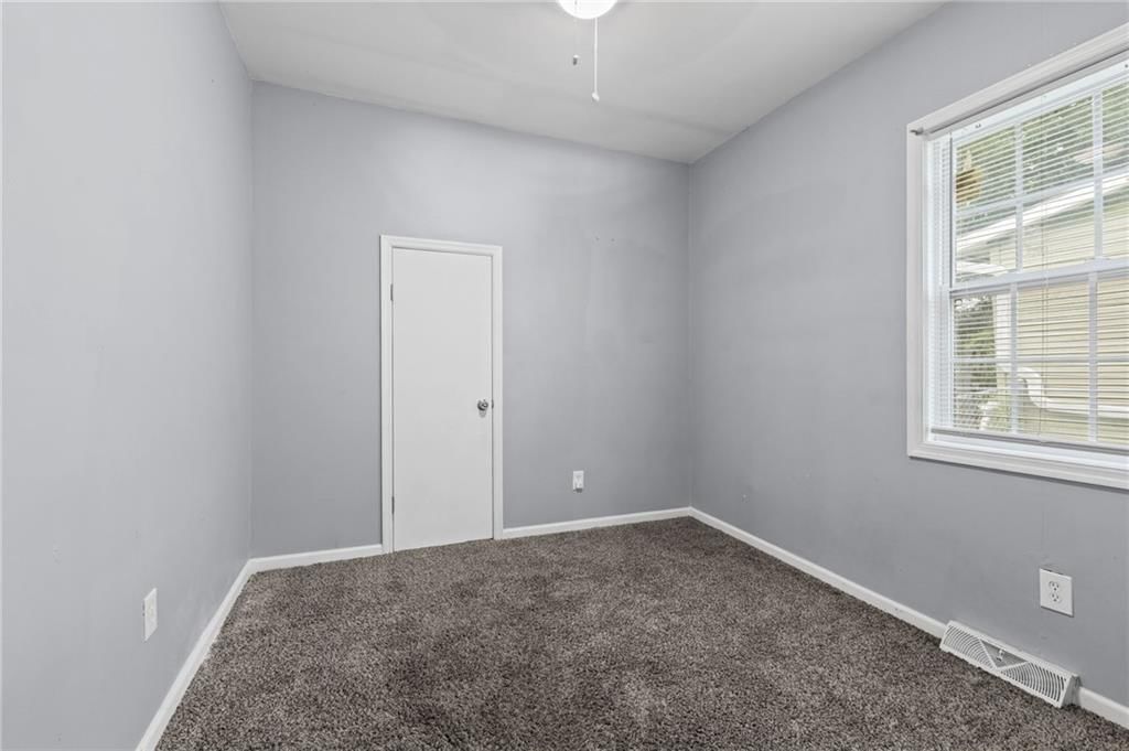 5508 Paloma Avenue — photo 9