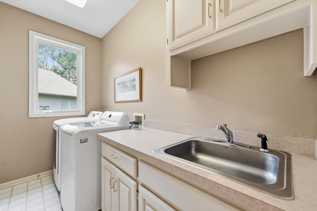 12533 Knox Street — photo 23