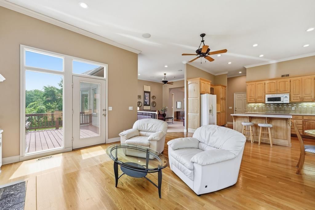 12533 Knox Street — photo 26