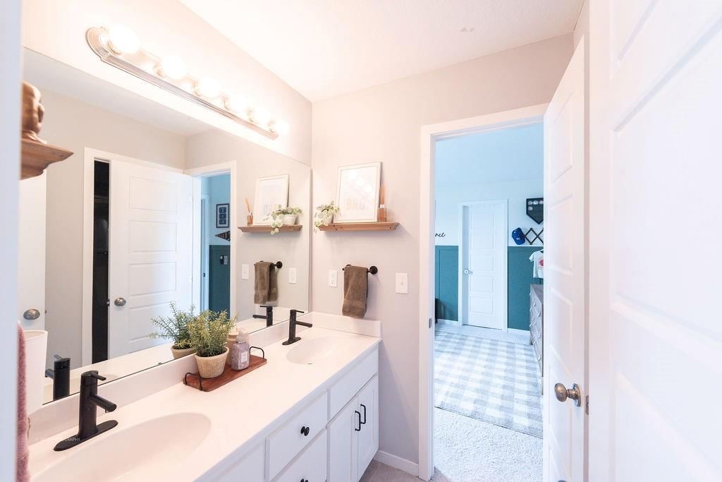 17647 W 163rd Terrace — photo 38