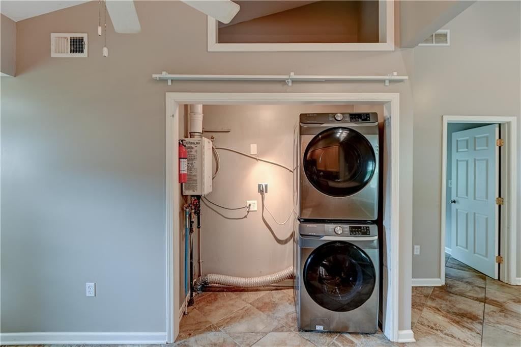 445 S Chestnut Street — photo 14