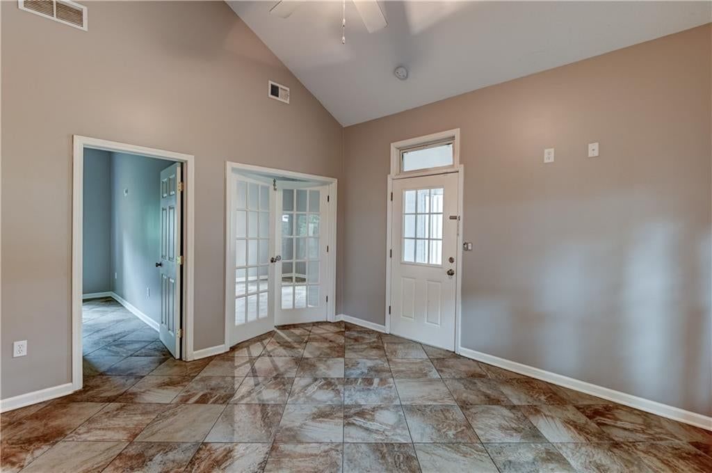 445 S Chestnut Street — photo 15
