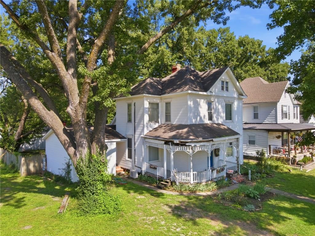 413-415 S Orchard Street — photo 1